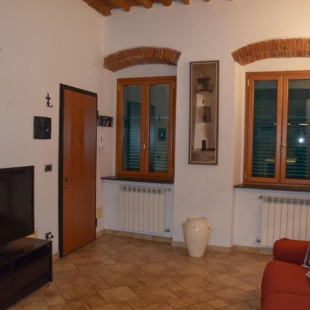 San Giovanni Apartment Porto Di ลีวอร์โน ภายนอก รูปภาพ